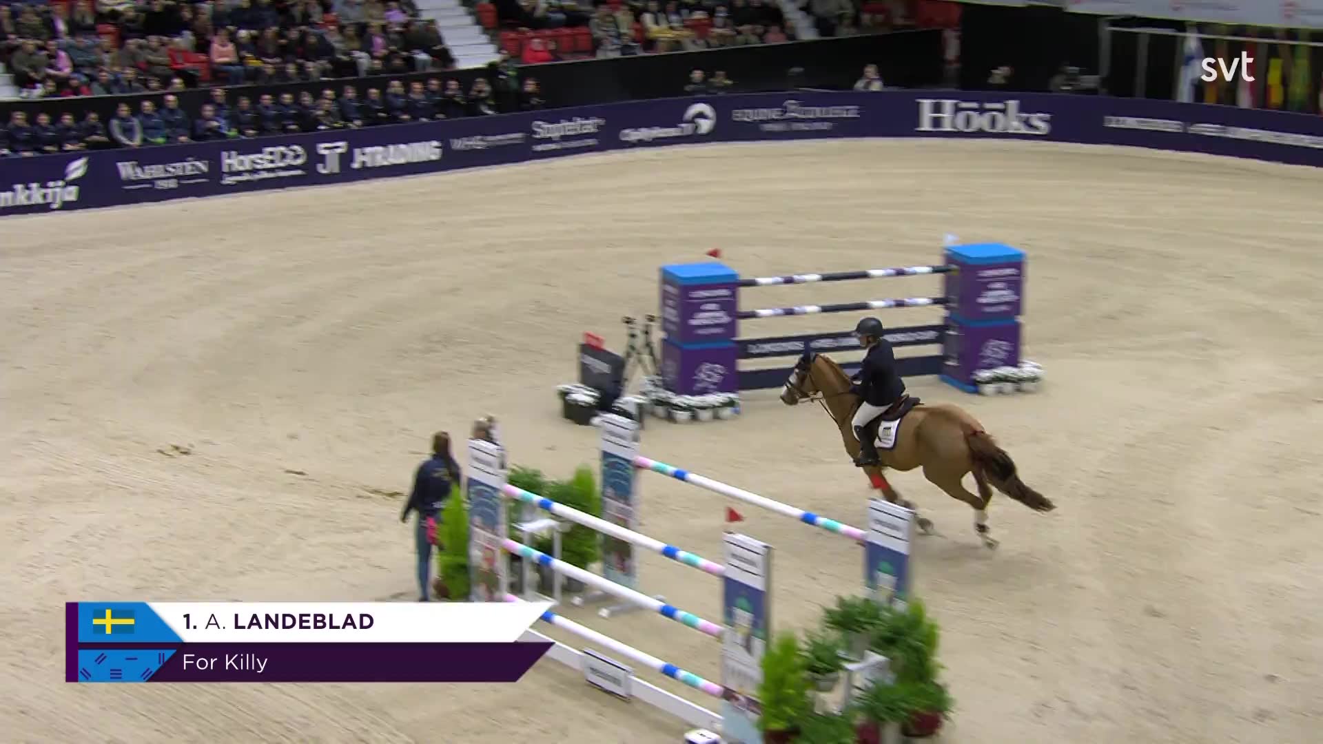 Landeblad rider felfritt i omhoppningen